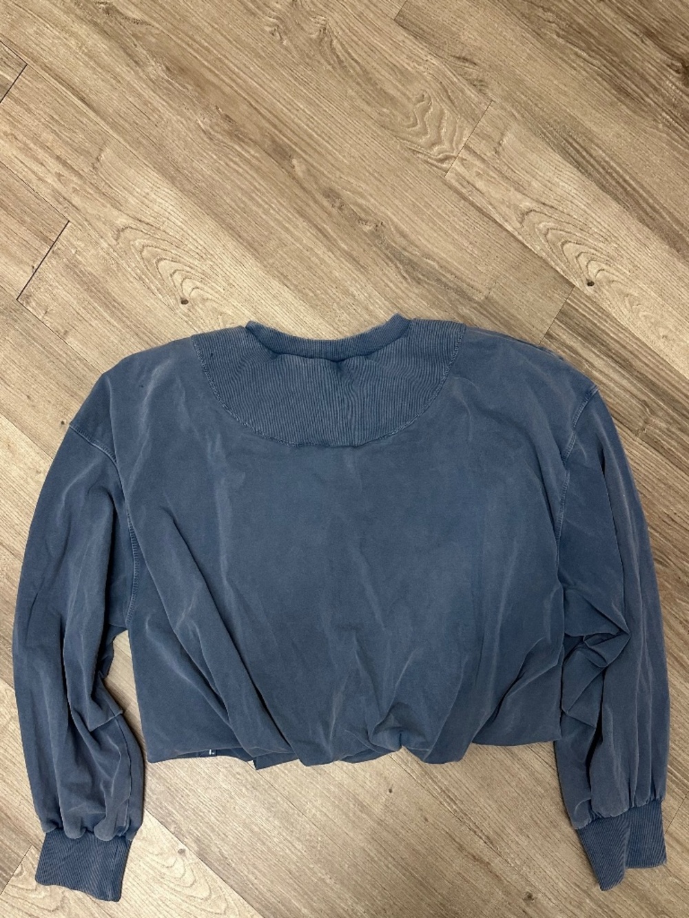 Bubble Hem Long Sleeve Top - Picture 5 of 8